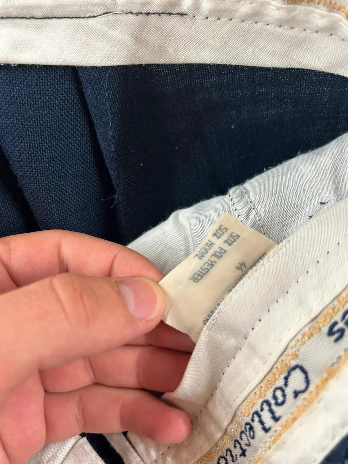 Navy blue suit trousers from Galeries collections in wool size 44 – photo 9